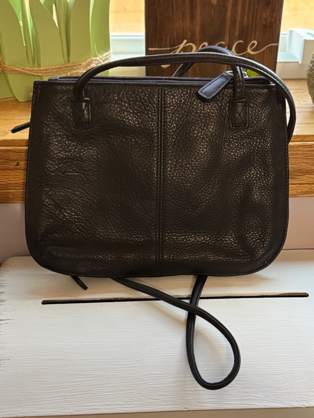 Fossil Black Pebbled Leather Messenger Crossbody - Picture 2 of 9